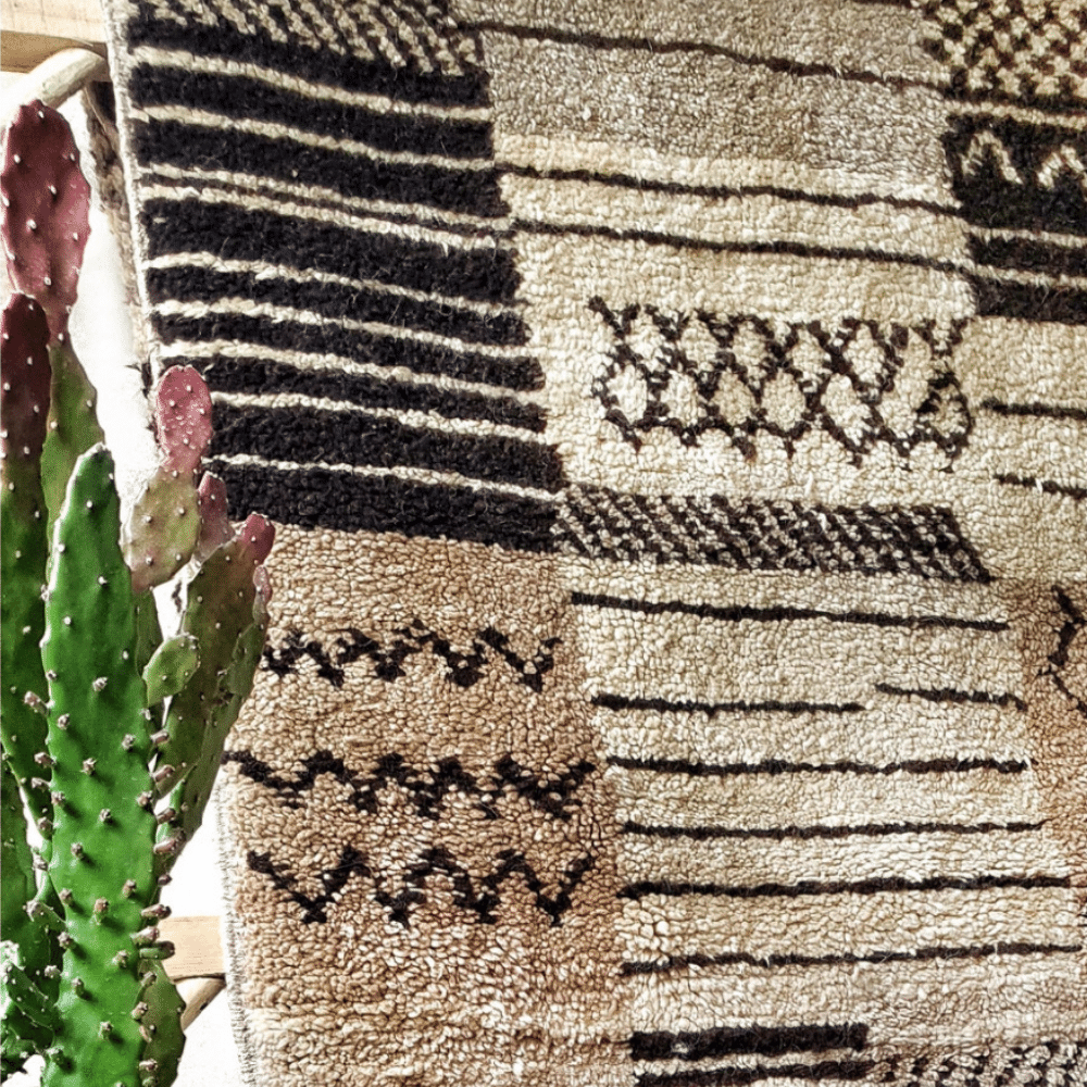 Wool braided textured carpet – White twist – maisonitho